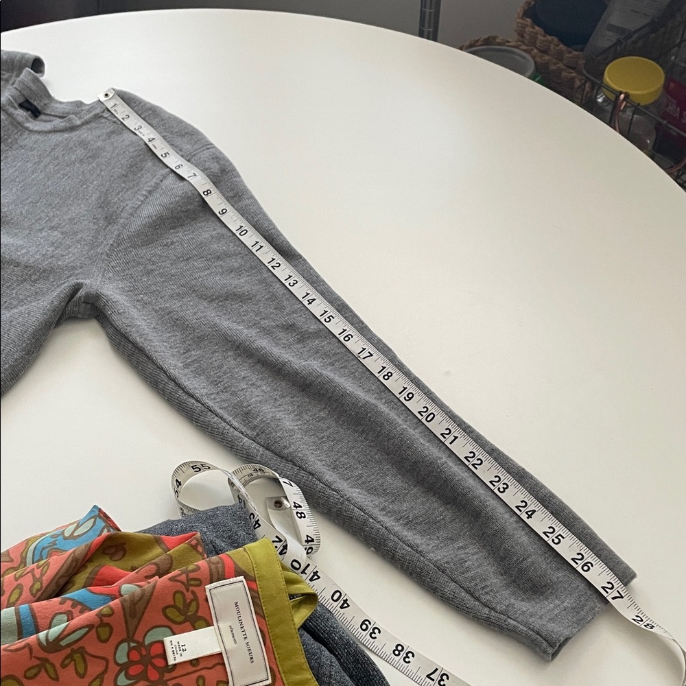 Lululemon Gray Crewneck Sweater Live In Practice Logo‎ Tag See Measurements - Picture 10 of 10